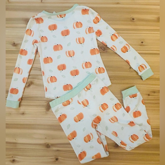 Jessica Simpson Pumpkin Pajama Set Girls size 8 - Picture 11 of 12